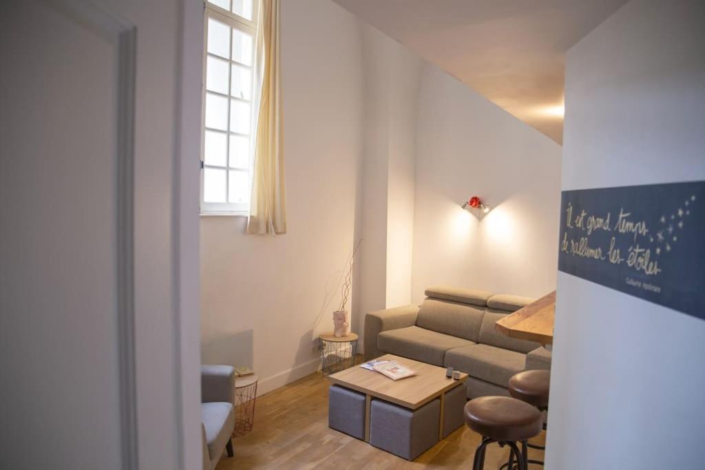 Appartement L'authentique, duplex, centre historique, wifi à Montpellier Extérieur photo